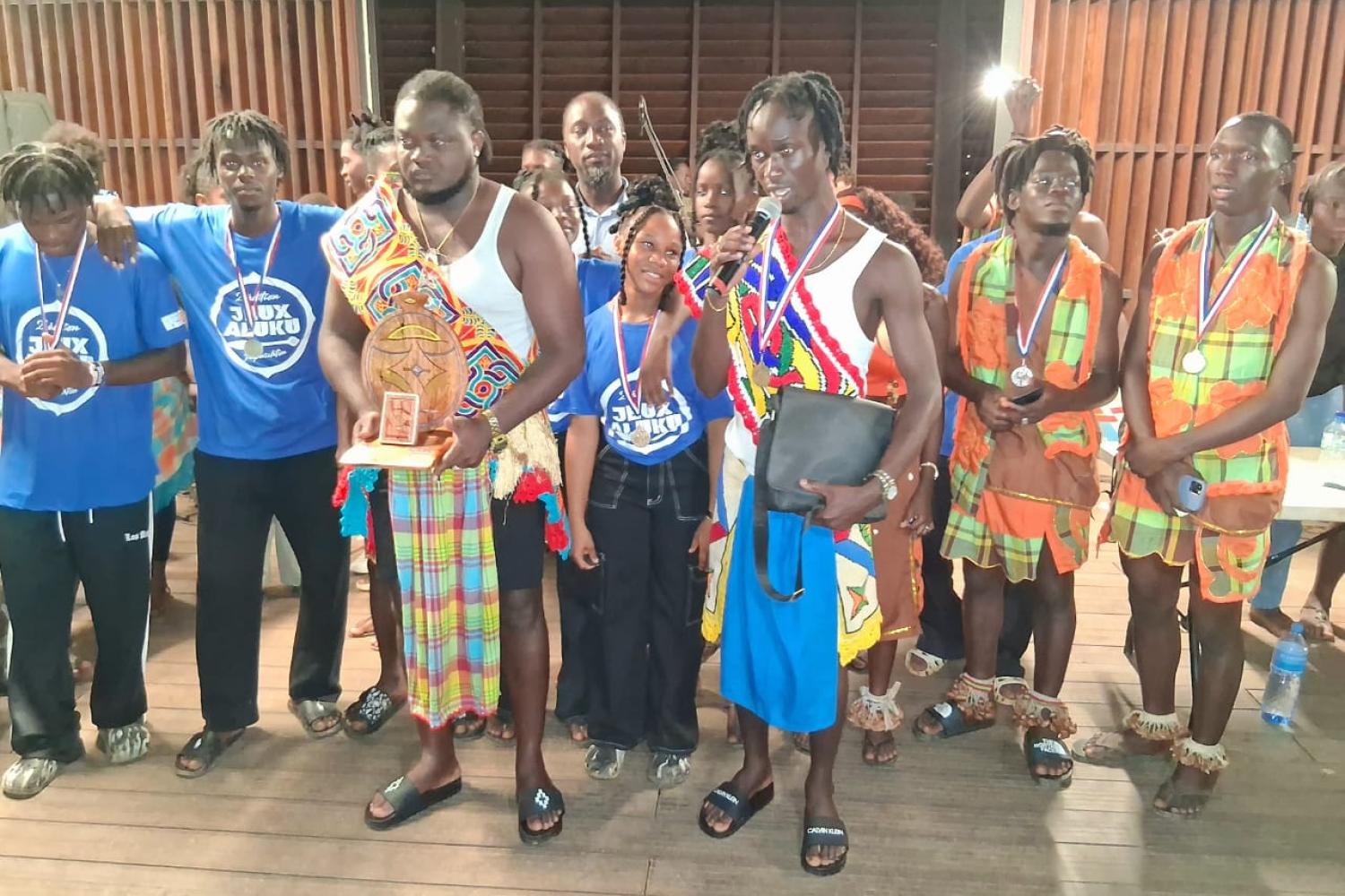 Equipe Okanisi, Djuka du Suriname. Arrivé en 4e place